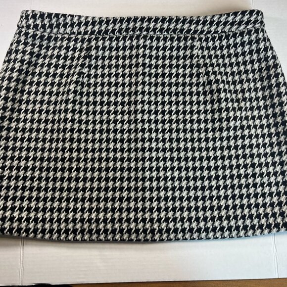 Express Women's Houndstooth Wool Blend Mini Skirt, Front Zipper, Plus Size, 18 - Picture 3 of 8